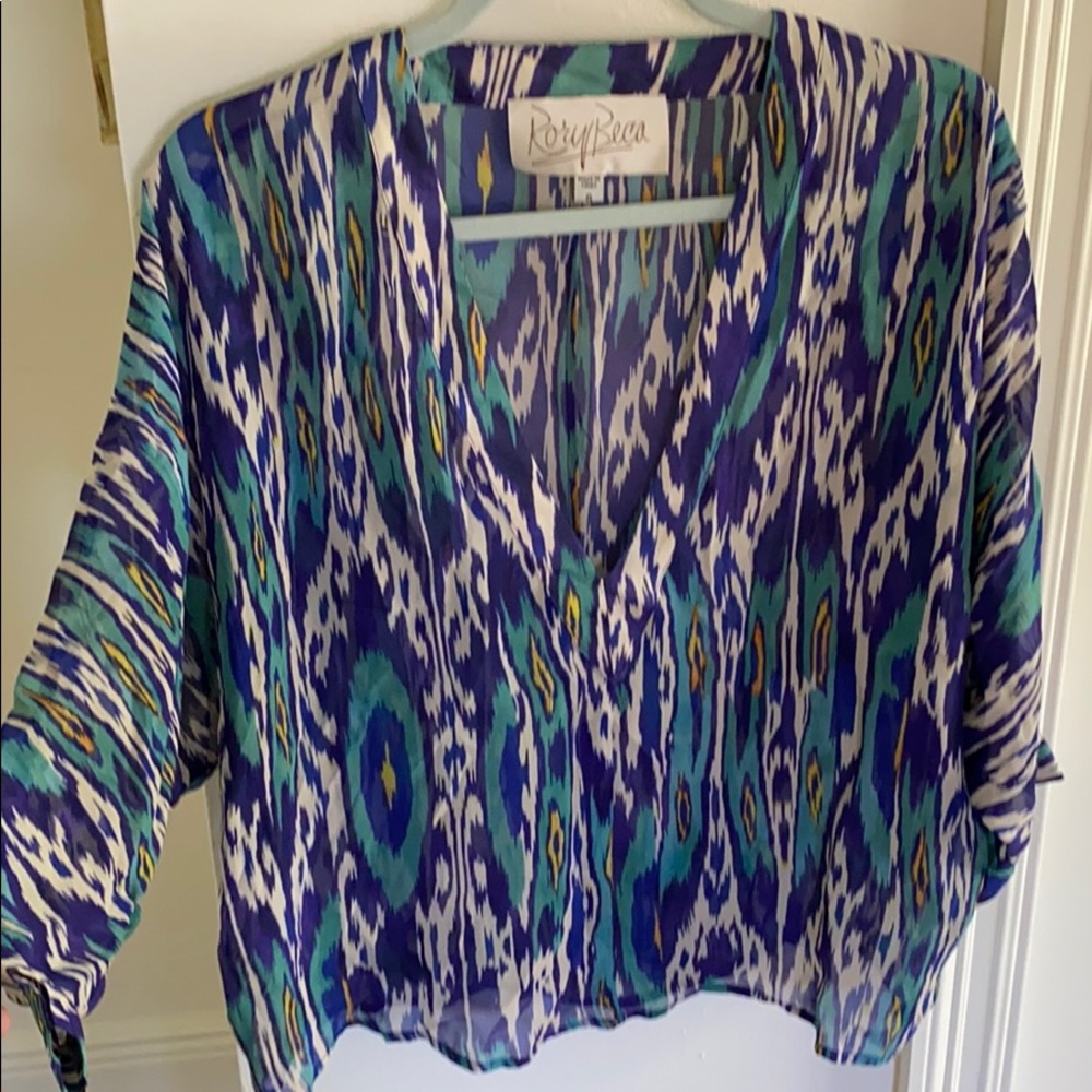 Rory Beca. Flowy cover up/top
